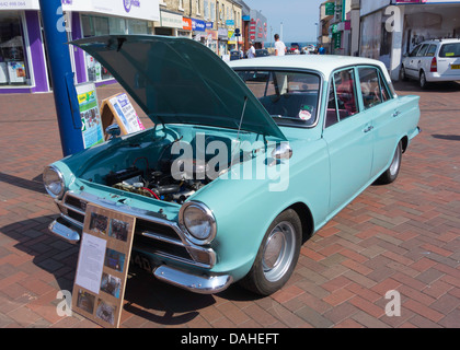 Restaurierte 1966 Ford Cortina Mark 1 motor Auto Show in Redcar High Street Stockfoto