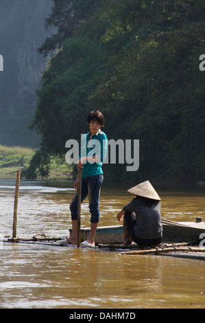 Reisen am Fluss Nang, Be Ba Nationalpark. Vietnam Stockfoto