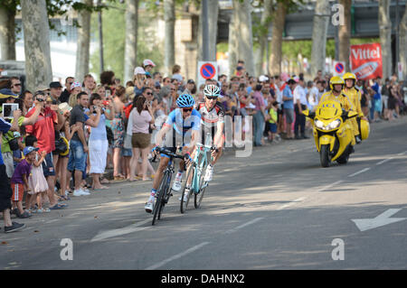 Lyon, Frankreich. 13. Juli 2013. Tour de France Etappe 14, Saint-Pourçain Sur Sioule nach Lyon Lyon, Garmin - Sharp 2013, Radioshack - Leopard 2013, David Millar, Voigt Jens, Lyon Credit: Action Plus Sport Bilder/Alamy Live News Stockfoto