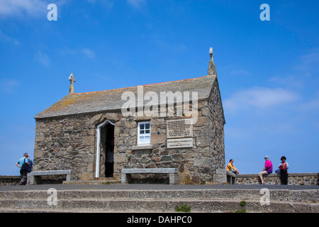 St Ives, die Kapelle des Heiligen Nikolaus, manchmal bekannt als die Fischer-Kapelle wegen seiner Blick über das Meer Stockfoto