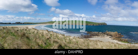 Der Tombolo verbindet St. Ninians Insel zum Festland Shetland Stockfoto