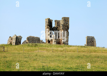 Bawsey, Norfolk, Ruinen von Norman Kirchturm, England UK englische mittelalterliche Kirchen verloren Wüstung Dörfer ruiniert Stockfoto