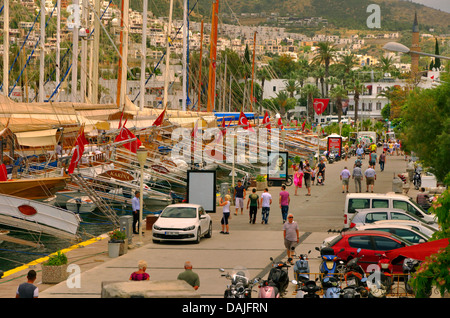 Kai von den wichtigsten Hafen von Bodrum, Provinz Mugla, Türkei. Stockfoto