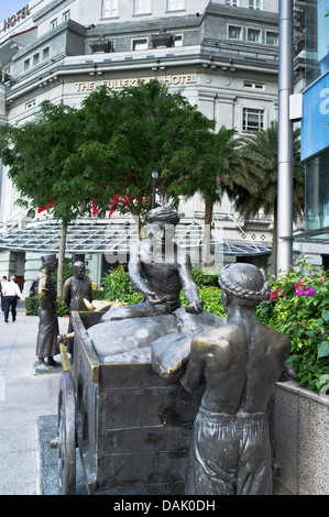 Dh River Side Skulpturen Boat Quay Singapur geschnitzte Statuen Kulis laden Lkw British Empire Skulptur Stockfoto