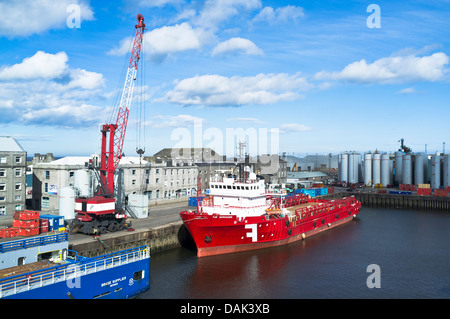 Dh Aberdeen Hafen Hafen Aberdeen Nordsee Unterstützung Schiff weit grimshader Kran Aberdeen docks Schottland Stockfoto