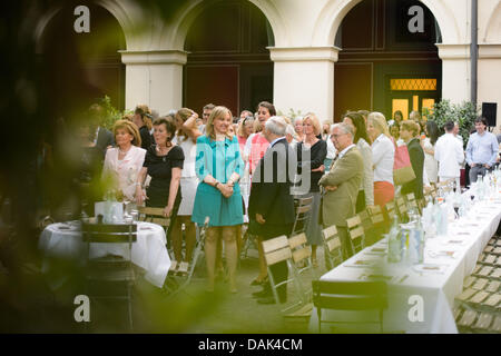 Der Vorsitzende Abendessen während der DLD (Digital Life Design) Frauen bei Schumanns am 14. Juli 2012 in München. DLD Women ist eine Weltneuheit-Konferenz mit einem Fokus auf weibliche Märkte in Wirtschaft, Medien, Technologie, Gesellschaft, Gesundheitswesen Stockfoto