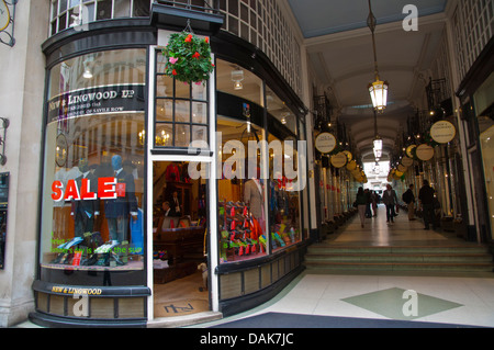 Piccadilly Arcade im Bezirk Jermyn Street Mayfair London England Großbritannien UK Europe Stockfoto