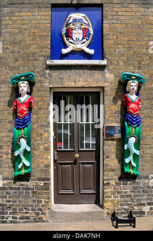 Chatham, Kent, England. Chatham Historic Dockyard. Admirals Büros (1808) Fassade Dekorationen Stockfoto