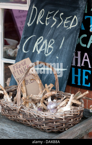 gekleideten Krabben Zeichen, Burnham Market, Norfolk, england Stockfoto