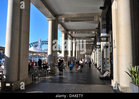 Circular Quay mit Blick auf Sydney Harbour Bridge. Circular Quay, Sydney, Australien Stockfoto