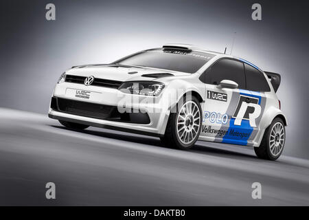 Eine undatierte VW Handout Bild zeigt das neue Rallye-Auto Polo R WRC von Volkswagen Motorsport. Deutsche Automobilhersteller Volkswagen betritt die Rallye-Weltmeisterschaft. Ab 2013 wird der Polo R WRC Rallye bereits etablierten Automobilmarken herausfordern. Foto: Volkswagen Motorsport / redaktionelle Nutzung nur Stockfoto