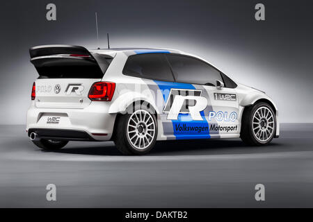 Eine undatierte VW Handout Bild zeigt das neue Rallye-Auto Polo R WRC von Volkswagen Motorsport. Deutsche Automobilhersteller Volkswagen betritt die Rallye-Weltmeisterschaft. Ab 2013 wird der Polo R WRC Rallye bereits etablierten Automobilmarken herausfordern. Foto: Volkswagen Motorsport / redaktionelle Nutzung nur Stockfoto