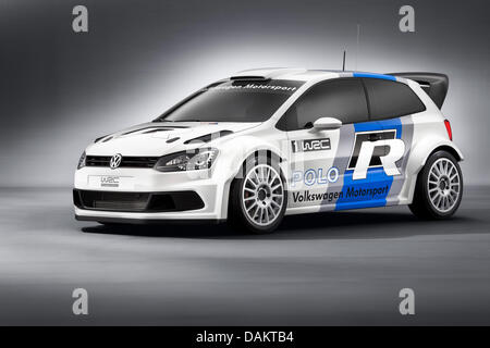 Eine undatierte VW Handout Bild zeigt das neue Rallye-Auto Polo R WRC von Volkswagen Motorsport. Deutsche Automobilhersteller Volkswagen betritt die Rallye-Weltmeisterschaft. Ab 2013 wird der Polo R WRC Rallye bereits etablierten Automobilmarken herausfordern. Foto: Volkswagen Motorsport / redaktionelle Nutzung nur Stockfoto