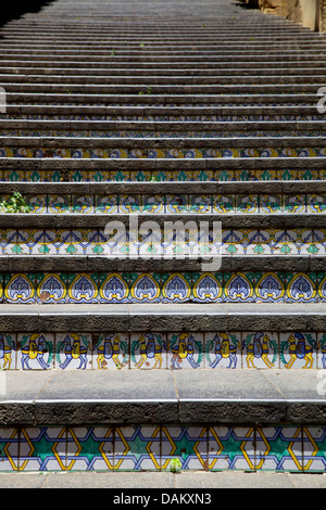 Blick auf die berühmte Scalinata di Santa Maria del Monte, Stadt Caltagirone, Provinz Catania, Sizilien, Sicilia, Italy, Italia Stockfoto