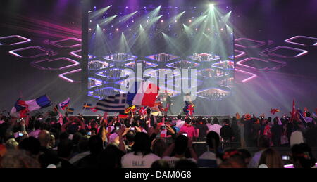 Atmosphäre während der Bekanntgabe der Punkte während des großen Finales des Eurovision Song Contest in Düsseldorf, 14. Mai 2011. 25 Teilnehmer konkurrieren um die Trophäe des 56. Eurovision Song Contest. Foto: Joerg Carstensen Dpa/lnw Stockfoto