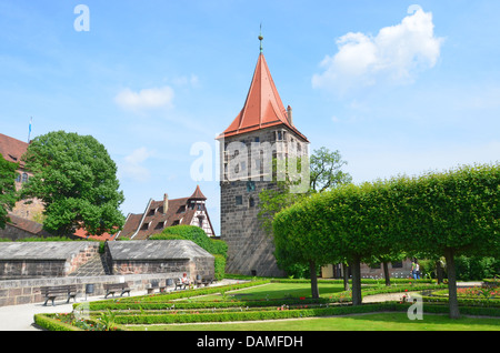 Die meisten Besucher der Nürnberger Burg nicht finden ihren Weg zu dieser "grüne Juwel", den Schlossgarten. Stockfoto