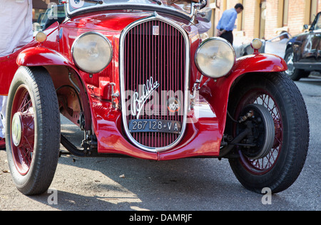 CASALE MONFERRATO, Italien - 7.Juni: Fiat 508 CS Balilla 1934 vor dem Start des Rennens von historischen Autos "Memorial Bordino" Stockfoto