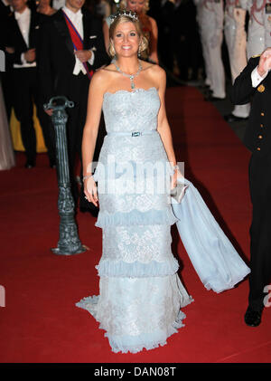 Holländische Prinzessin Maxima besucht das offizielle Dinner auf den Opern-Terrassen nach die kirchliche Trauung von Fürst Albert II. und Prinzessin Charlene von Monaco in Monaco, 2. Juli 2011. 450 Gäste wurden für das Abendessen, gefolgt von einer Kugel in die Oper eingeladen. Foto: Albert Nieboer Stockfoto