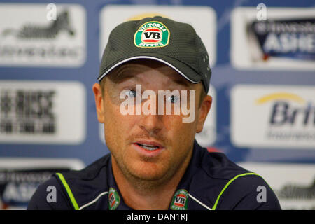 London, UK. 16. Juli 2013. Brad Haddin während der Australier-Pressekonferenz vor der 2. Testspiel auf Lords Cricket Ground am 16. Juli 2013 in London, England. Bildnachweis: Mitchell Gunn/ESPA/Alamy Live-Nachrichten Stockfoto