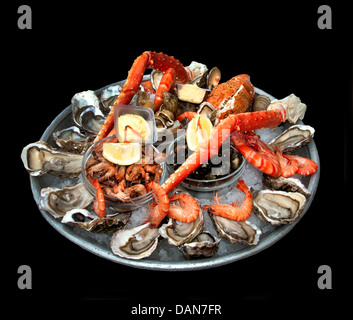 Fruits de Mer französische Meeresfrüchte Austern Garnelen Hummer Immergrün Krabben Garnelen Scampi Muscheln Muscheln Muscheln Stockfoto