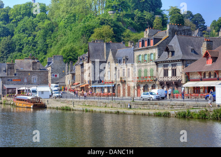 alten Hafen von Dinan, Bretagne, Frankreich Stockfoto