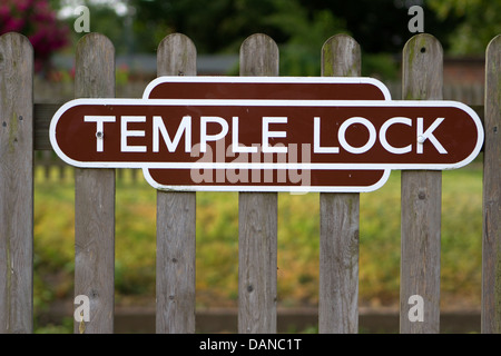 Tempel-Lock Zeichen, Berkshire. Stockfoto