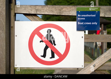 Keine unbefugten Zugriff Schild am Tempel Lock, Berkshire. Stockfoto