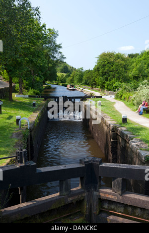 Shawplains Sperre für den Rochdale Kanal in der Nähe von Todmorden Stockfoto