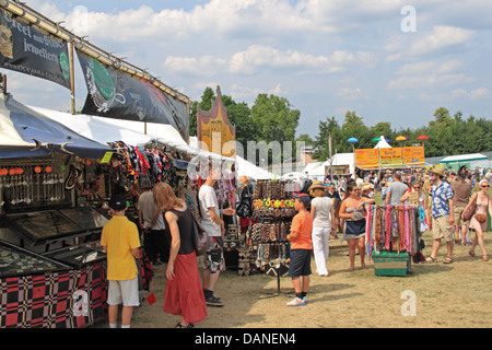 Stände auf Sommer Magic Live Music Festival, Stoke Park, Guildford, Surrey, England, Großbritannien, Deutschland, UK, Europa Stockfoto