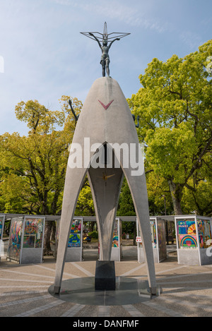 Kinder Frieden-Denkmal im Friedenspark Hiroshima, Japan Stockfoto