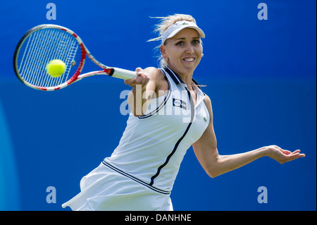 Elena Vesnina Russlands in Aktion spielen Rechtshänder Vorhand Schuss während Einzel-Match spielen Stockfoto