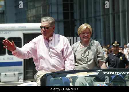 New York, New York, USA. 16. Juli 2013. Major League Baseball All - Star-Parade in N.Y.C © 2013 ehemalige Mets Pitcher Tom Seaver Credit: Bruce Cotler/Globe Photos/ZUMAPRESS.com/Alamy Live-Nachrichten Stockfoto