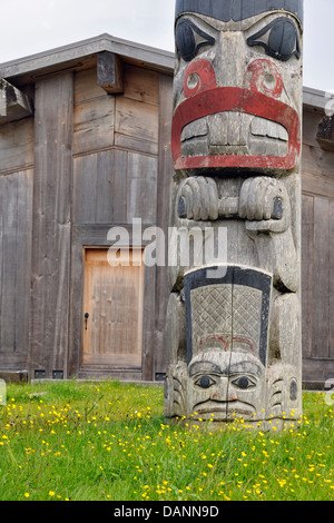 Frontal Pole Haida Gwaii Queen Charlotte Islands - Old Masset British Columbia Kanada Stockfoto