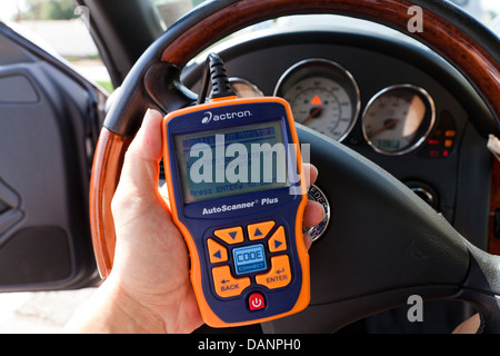 OBD II Kfz Diagnose-Tool - USA Stockfoto
