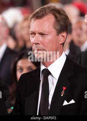 Granduke Henri von Luxemburg wohnt die Beerdigung von seine kaiserliche königliche Hoheit Erzherzog Otto von Habsburg an den Stephansdom in Wien, Österreich, 16. Juli 2011. Foto: Albert Nieboer/RoyalPress Niederlande Stockfoto