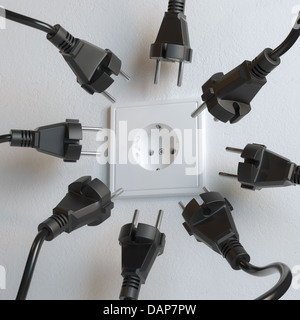 Viele Black elektrische Stecker sind Fighting für Strom aus der Steckdose Stockfoto