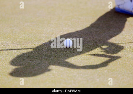 Golfball & Spieler Schatten offenen Praxis MUIRFIELD EAST LOTHIAN Schottland 17. Juli 2013 Stockfoto