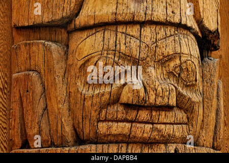 Haida Pole aus Skedans Dorf in Haida Museum-Haida Gwaii Queen Charlotte Islands-Skidegate British Columbia Kanada Stockfoto