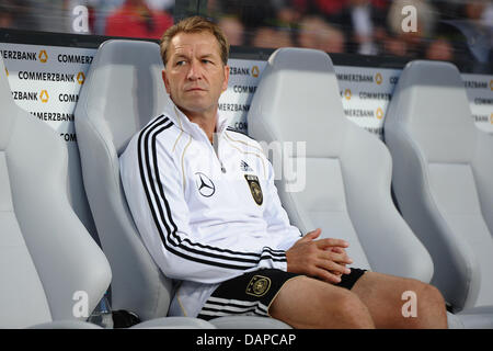 Deutschlands Torwarttrainer Andreas Köpke vor der freundliche Fußball abgebildet ist match Deutschland vs. Brasilien in der Mercedes-Benz Arena in Stuttgart, Deutschland, 10. August 2011. Foto: Revierfoto Stockfoto