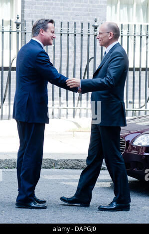 London, UK. 17. Juli 2013. Italiens PM Enrico Letta trifft Premierminister David Cameron in 10 Downing Street, London. Bildnachweis: Piero Cruciatti/Alamy Live-Nachrichten Stockfoto