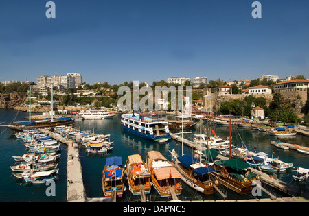 Sprache, Blick Über Den Yachthafen Auf sterben Neustadt von Antalya Stockfoto