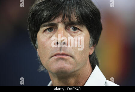 Deutschlands Trainer Joachim Löw vor der EURO 2012-Gruppe A Qualifier Spiel Deutschland Vs Österreich in der Arena Auf Schalke in Gelsenkirchen, Deutschland, 2. September 2011. Foto: Rolf Vennenbernd Dpa/Lnw +++(c) Dpa - Bildfunk +++ Stockfoto