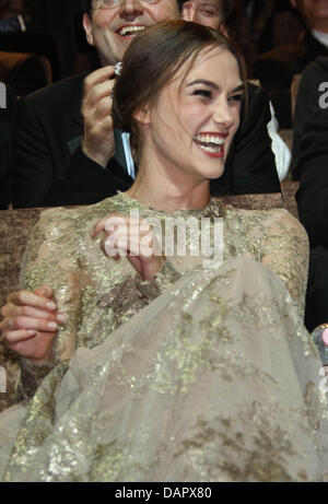 Britische Schauspielerin Keira Knightley kommt bei der Premiere von "A Dangerous Method" bei den 68. Internationalen Filmfestspielen von Venedig Mostra Internazionale d ' Arte Cinematografica la Biennenale di Venezia im Palazzo del Cinema in Venedig, im 2. September 2011. Foto: Hubert Boesl Stockfoto