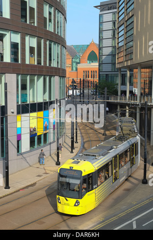 England, Manchester, Blick vom Piccadilly Bahnhof in Richtung Straßenbahn Stockfoto