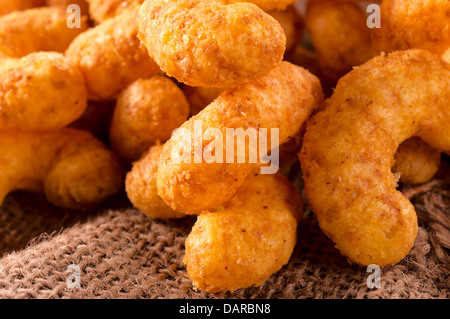 Kinder Snacks mit Käse und Erdnüssen Stockfoto