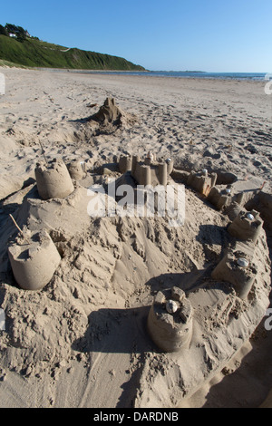 Stadt von Harlech, Wales. Eine verlassene Sandburg auf dem südlichen Abschnitt von Harlech Beach. Stockfoto