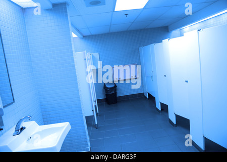 Innere des öffentlichen Waschraum Stockfoto