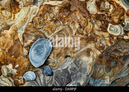 Sandstein Felsen Schichten Muster, Northumberland, England. Stockfoto