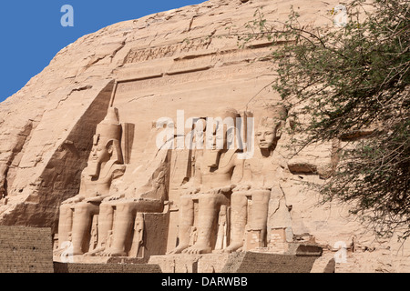 Die große Sonne Tempel von Abu Simbel erbaut von Ramses II, der UNESCO World Heritage Site, Nasser-See, südlich von Assuan, Oberägypten Stockfoto