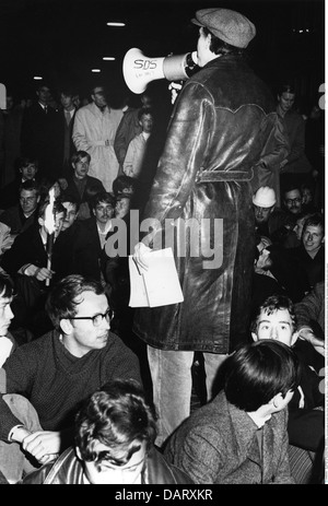 Geographie/Reisen, Deutschland, Politik, Demonstrationen, Demonstration gegen Springer Verlag, Hamburg, Ostern 1968, Zusatzrechte-Clearences-nicht vorhanden Stockfoto